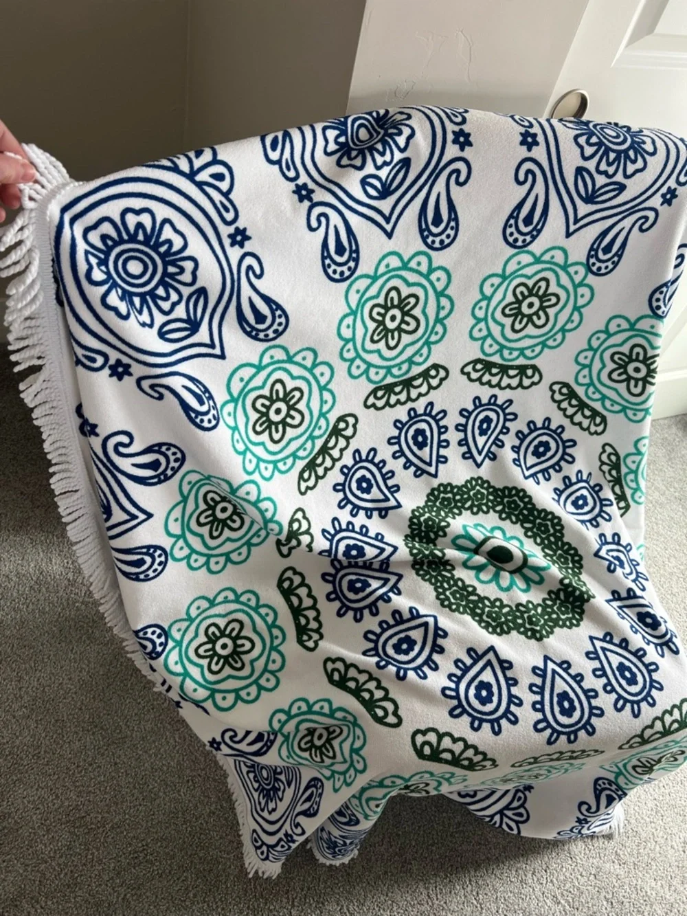 Ricdecor Round Mandala Beach Towel - White with Blue & Teal Print